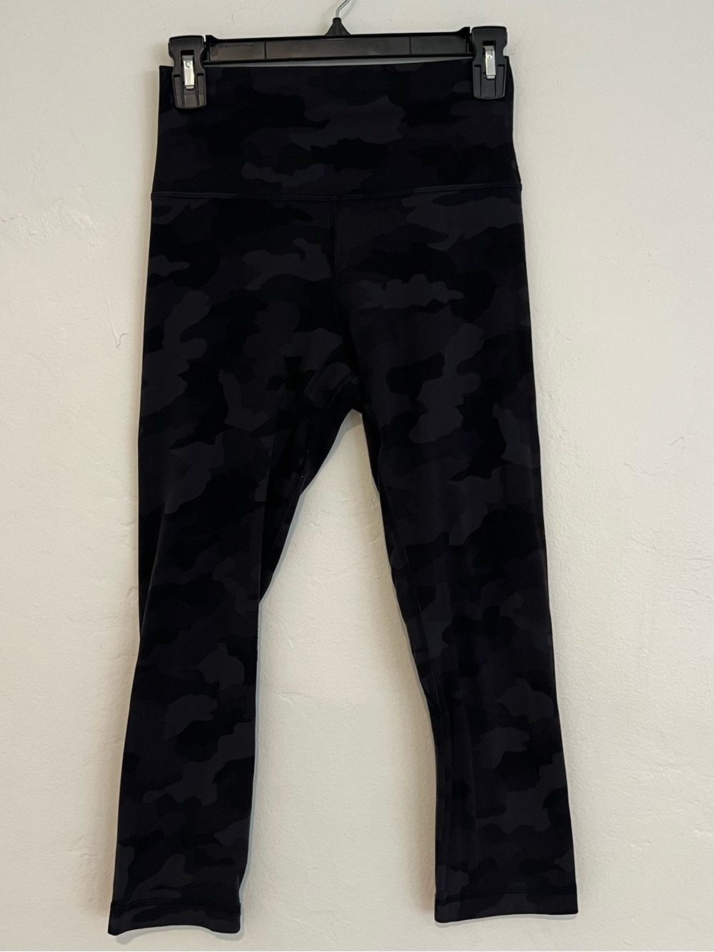 Lululemon Black Camouflage Active Leggings